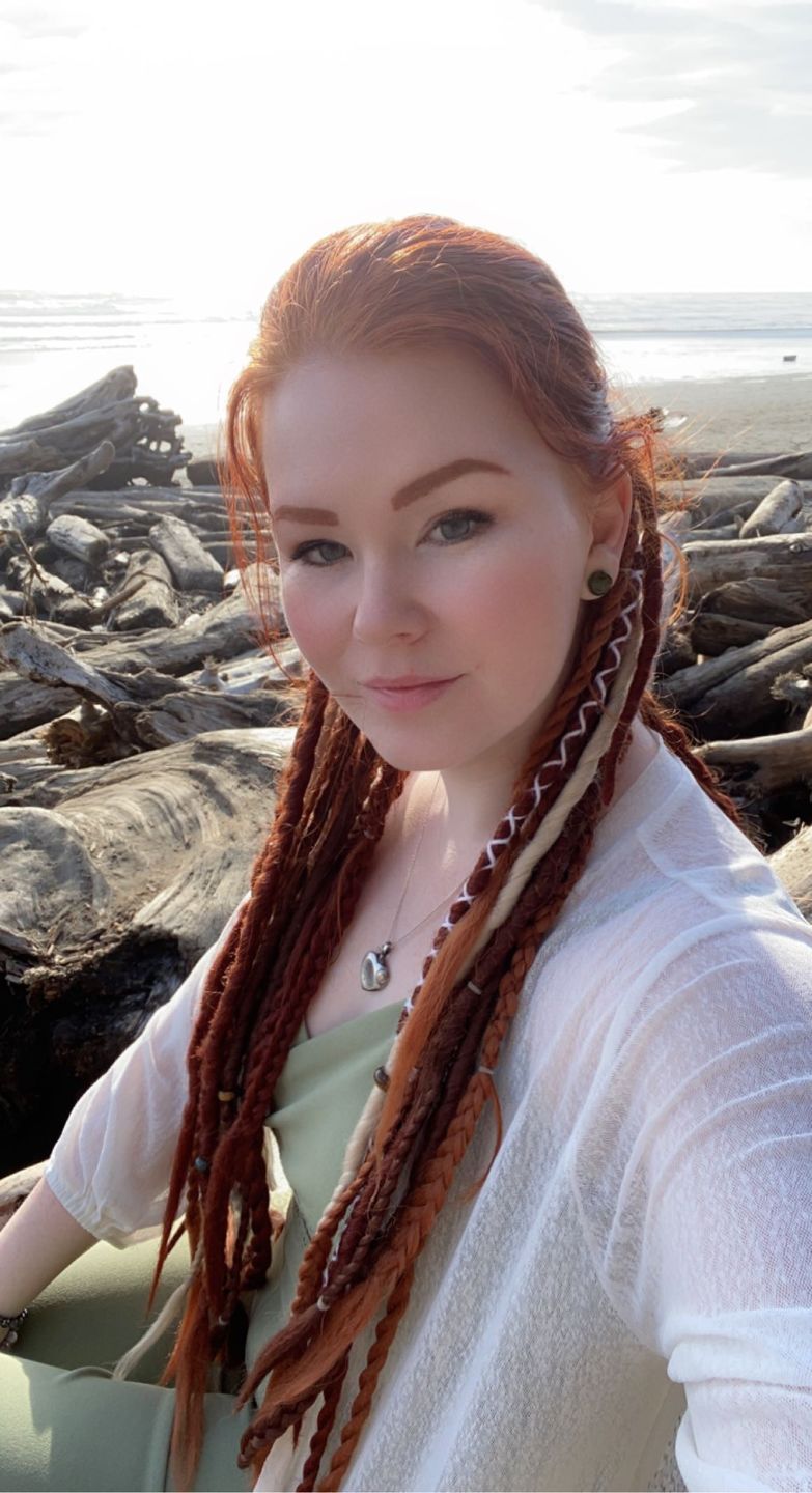 Customer photo review of Dark Red  - (1 pack of 5 Dreads)