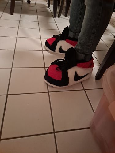 Customer photo review of J1 BRED TOES