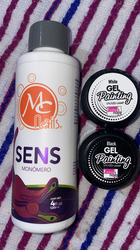 Customer photo review of Monómero 4 oz MC Nails