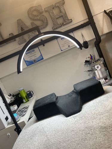 Customer photo review of CosmoGlo Original Light Bundle + Phone Clip