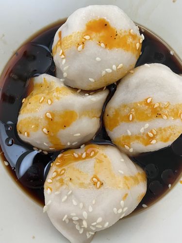 Customer photo review of Frozen [F4] Lamb Dumplings w/ Spicy & Sour Sauces (30 Pieces/5 Servings)