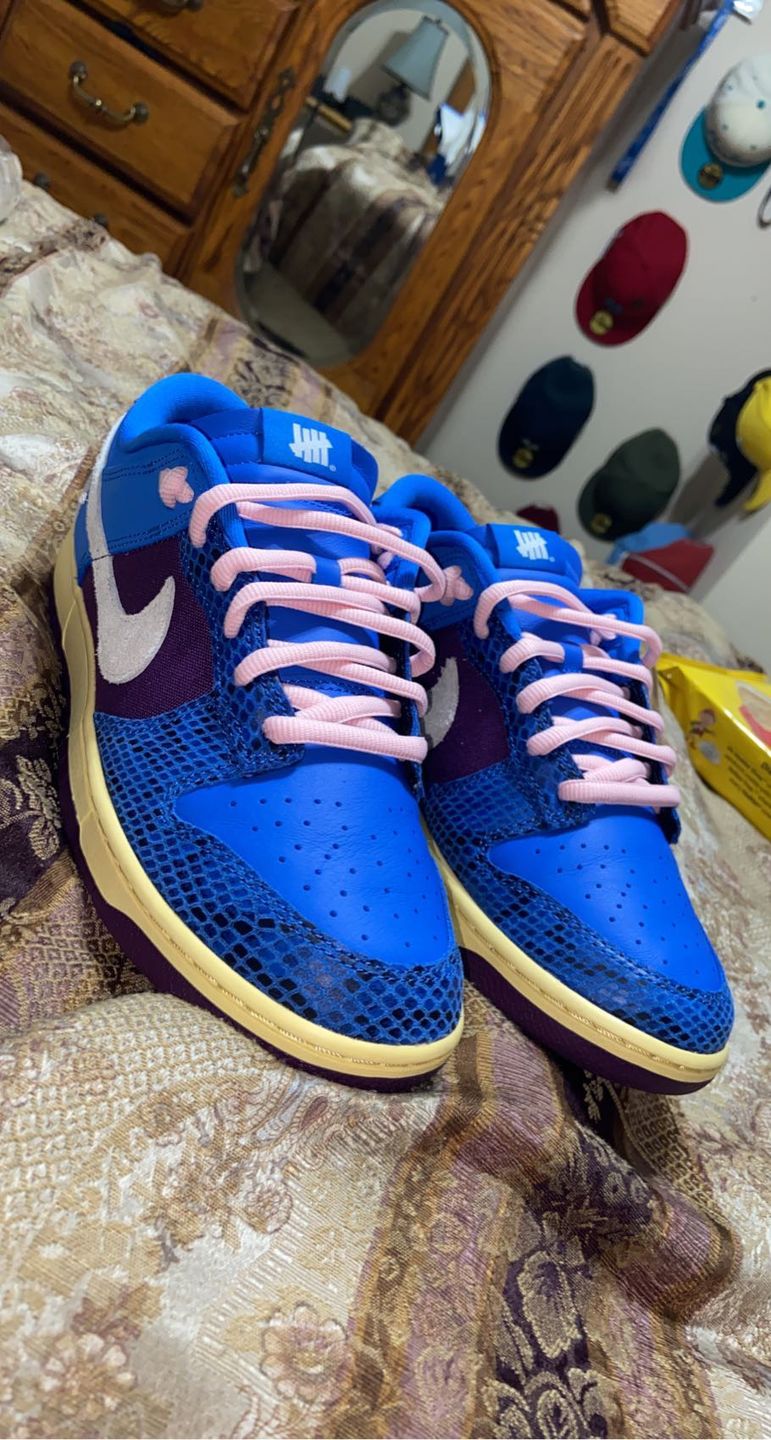 Customer photo review of Thick Oval Shoe Laces (Nike SB Laces)