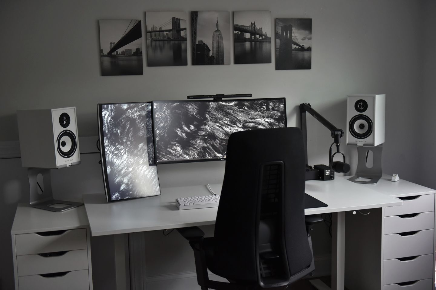 Customer photo review of PRO-9 Speaker Stands (2-Pack) | 9” Studio Monitor Stands