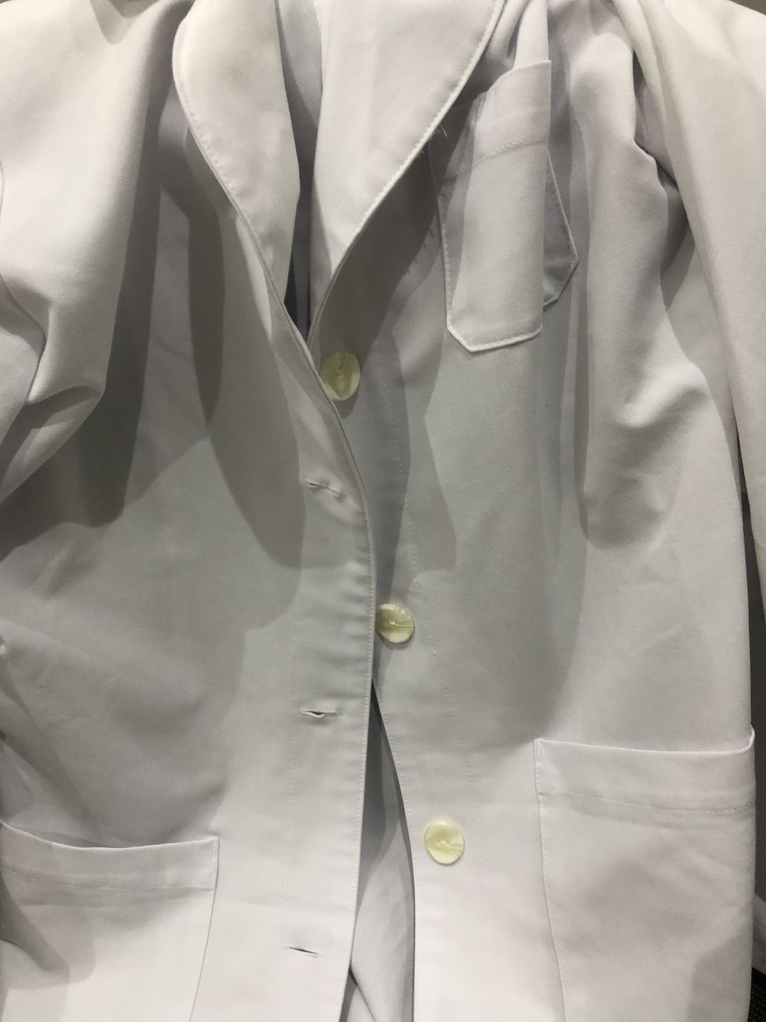 Customer photo review of لابكوت ايڤ سليك جريز اناتومي ~Labcoat Eve Sleek Grey's Anatomy