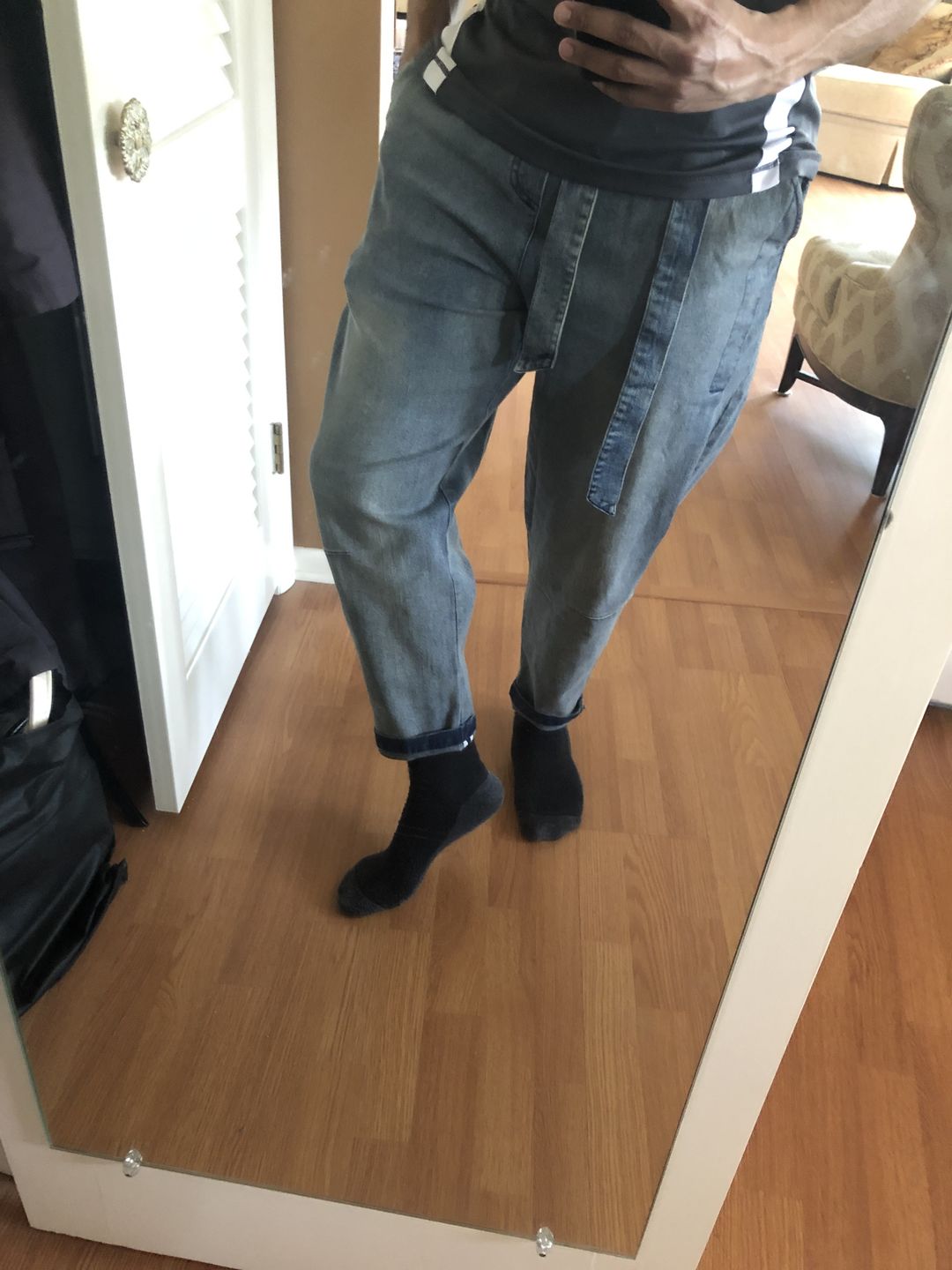Customer photo review of Oleno Denim Pants