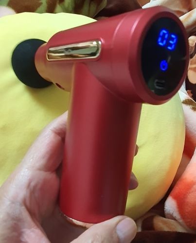 Customer photo review of HexoRecover Muscle Relaxation Massage Gun