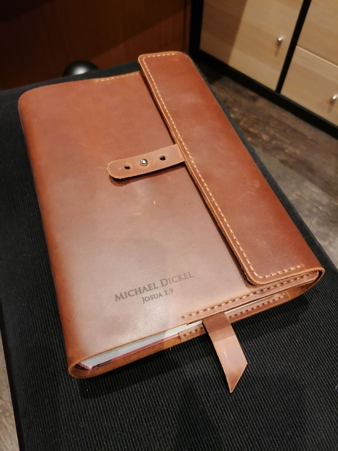 Customer photo review of Bibelhülle "Hirte+" · echtes Leder · individuelle Größen · handmade Bibelhülle nach Maß