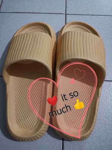 Customer photo review of ComfiiSlipper™ Air Slides