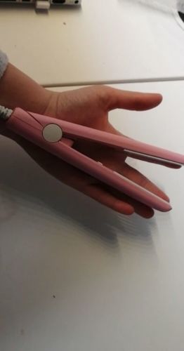 Customer photo review of Curl&Style ™ 2-in-1 Keramisk mini Hårlock och Styler | Styla ditt Hår var som Helst utan extra Vikt | Inkl. GRATIS Praktisk Reseförpackning värd Kr 150