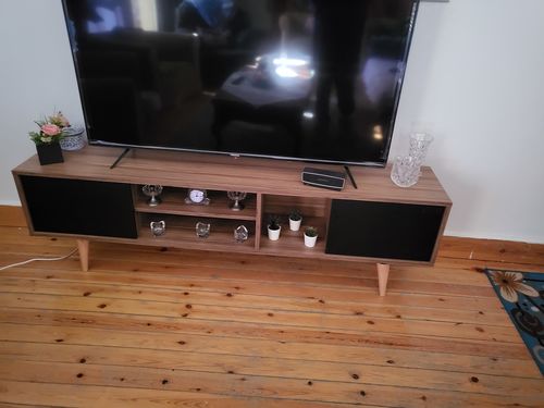 Customer photo review of ترابيزة تليفزيون 35×180 سم - WM33