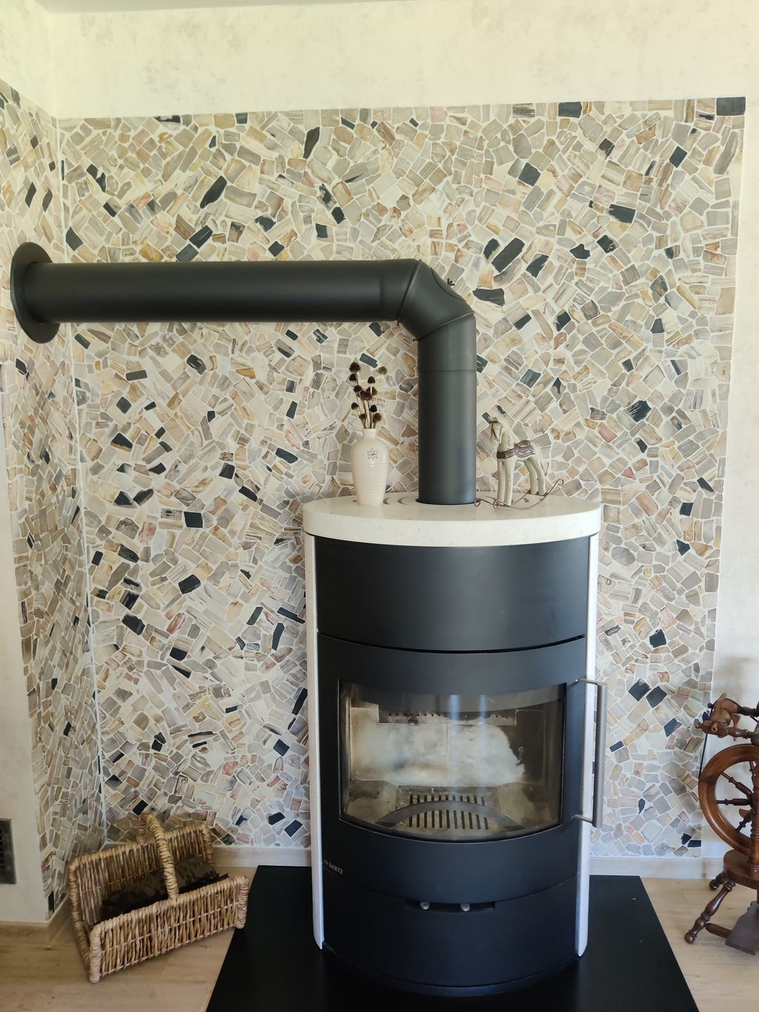Customer photo review of Mosaik Poly Fossil Wood
