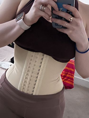 Customer photo review of Latex Waist Trainer