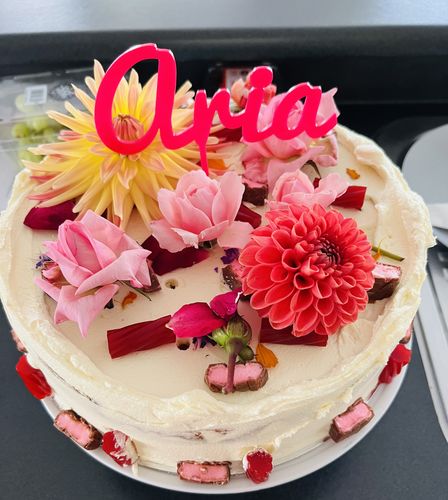 Customer photo review of Acrylic Personalised Cake Topper - Single Word (other colours available)