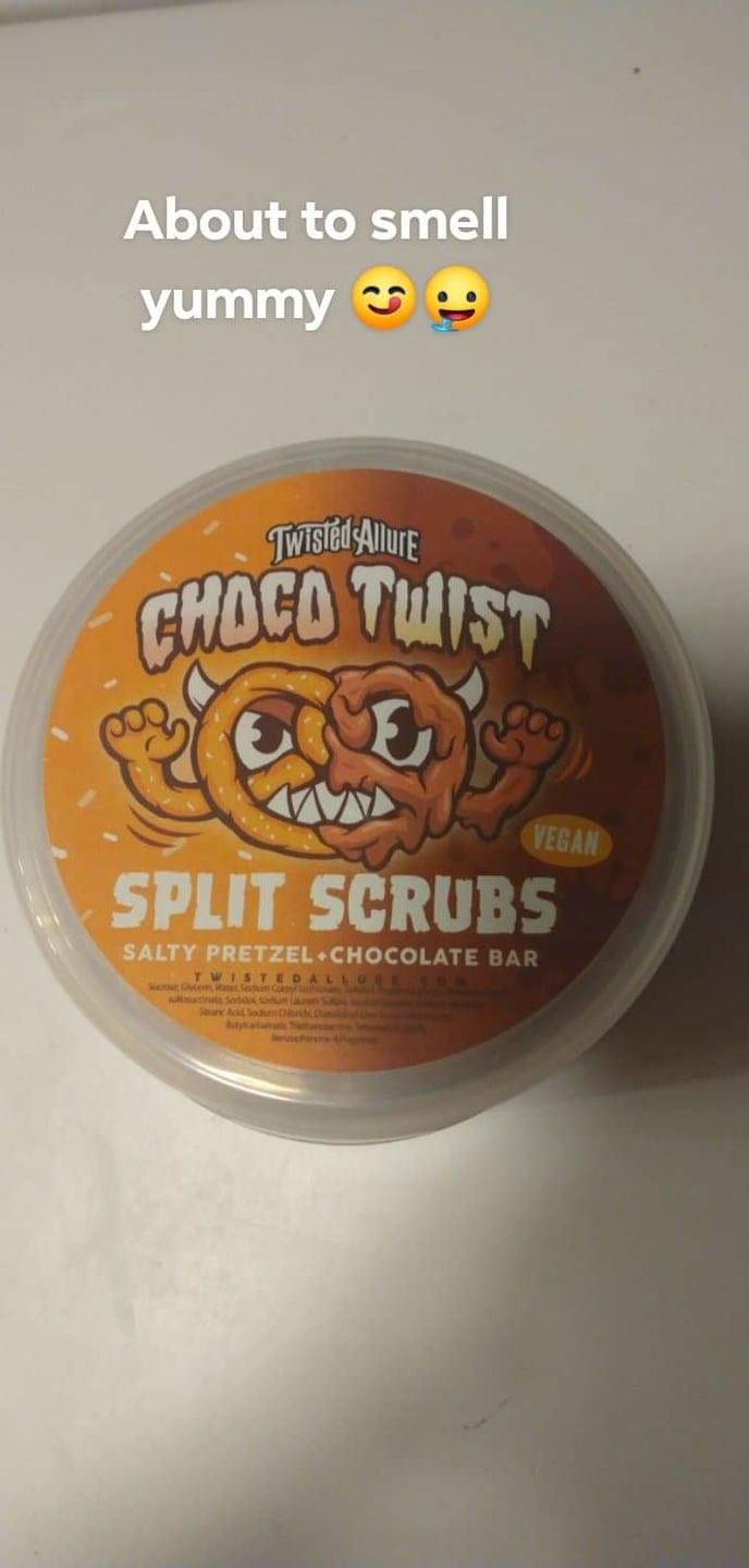 Customer photo review of Choco Twist Split Scrub