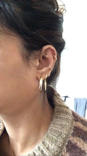 Customer photo review of ANGEL Opal & Rainbow Aura Pavé Eternity Seamless Clicker