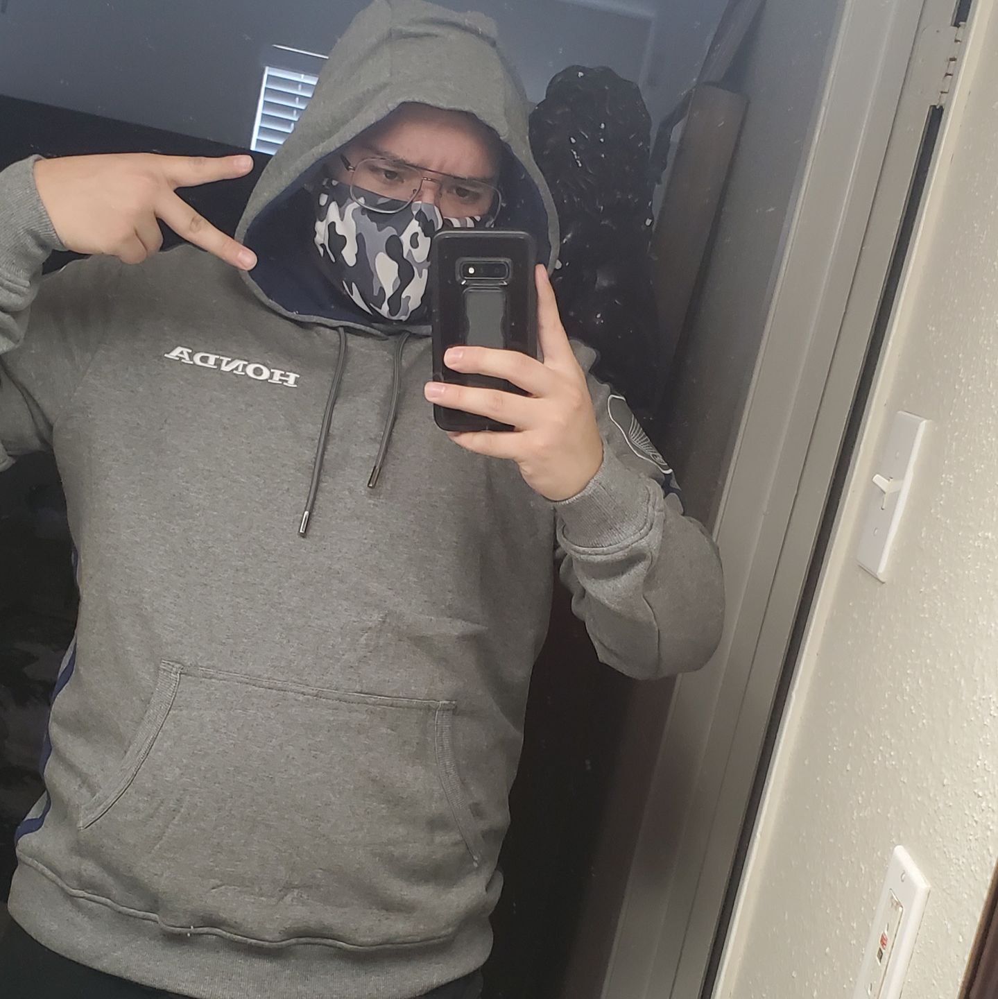 Customer photo review of Honda Racing Team Hoodie (1968) - Gray