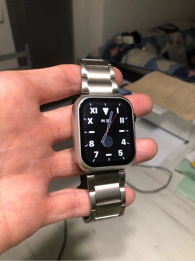 Customer photo review of Titanium Steel Strap for Apple Watch