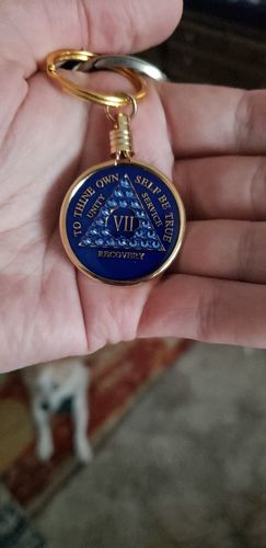 Customer photo review of Recovery Mint 7 Year Bling AA Medallion - Swarovski Crystallized Tri-Plate Seven Year Chip/Coin - Sapphire Blue