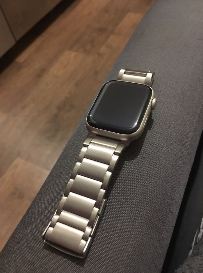 Customer photo review of Titanium Steel Strap for Apple Watch