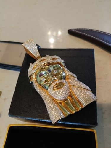 Customer photo review of Big Iced Out Jesus Pendant