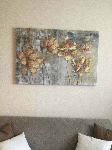 Customer photo review of Gold Flowers and Butterfly