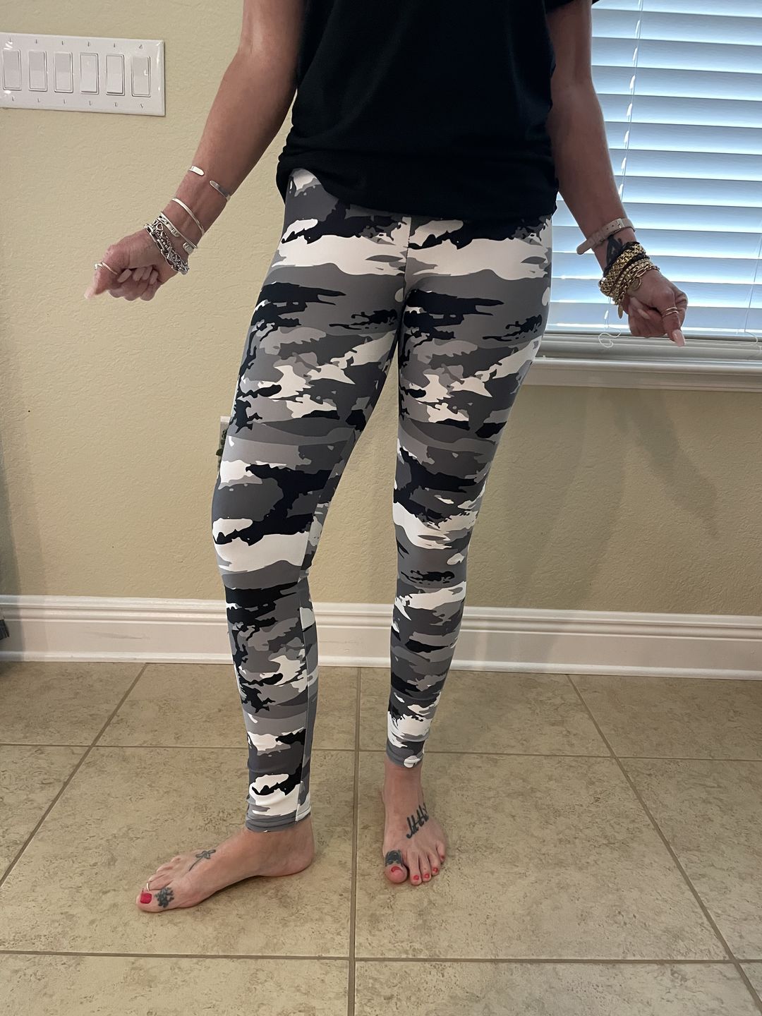 Customer photo review of Black & White Camo Leggings
