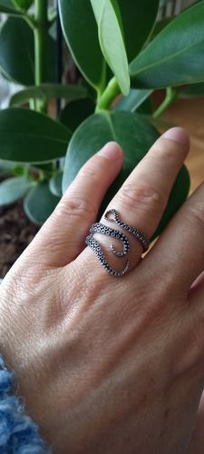 Customer photo review of "Milos" Boho Ring
