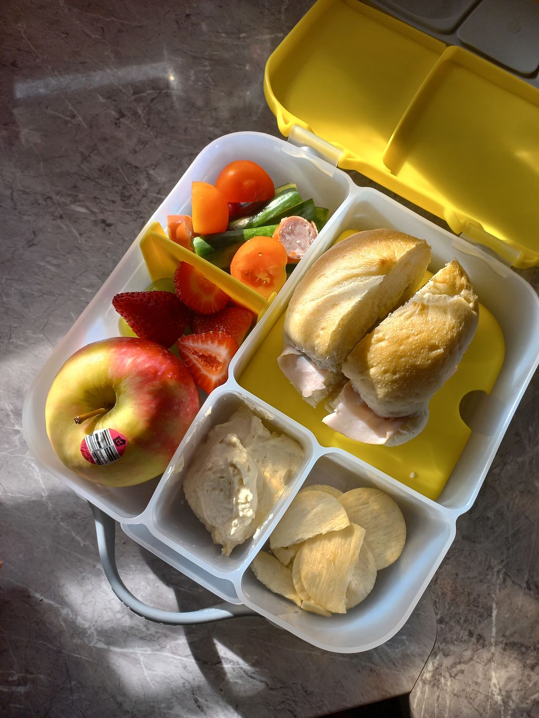 Customer photo review of b.box Bento Lunchbox  – Lemon Sherbet