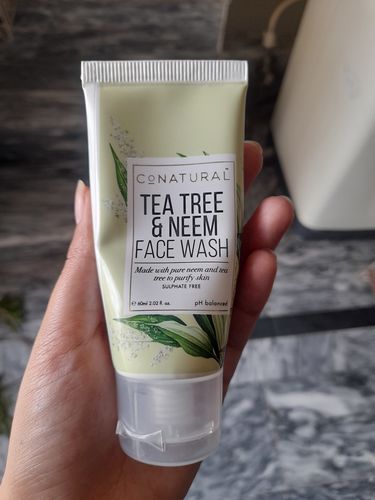 Customer photo review of Tea Tree & Neem Face Wash