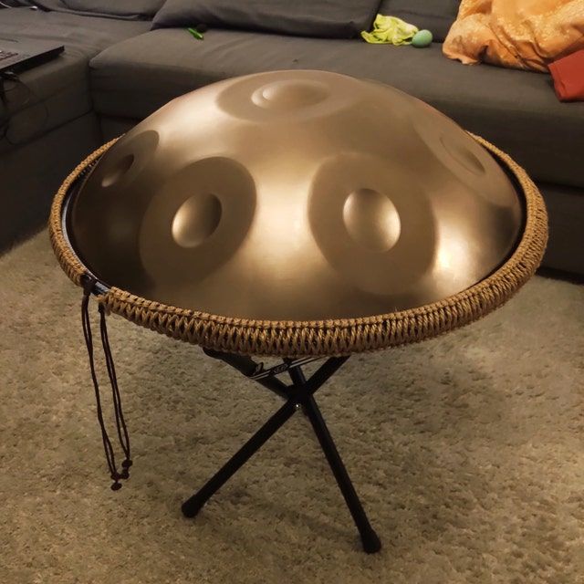 Customer photo review of AS TEMAN Handpan Pure Golden 9 Notes D Minor Scale Handpan drum with gift set