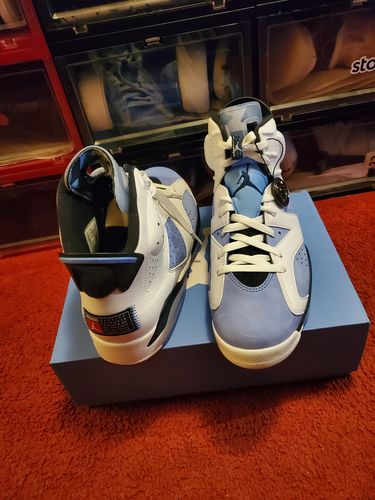 Customer photo review of Air Jordan 6 UNC CT8529-410