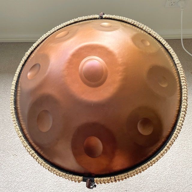 Customer photo review of AS TEMAN Handpan Pure Golden 9 Notes D Minor Scale Handpan drum with gift set
