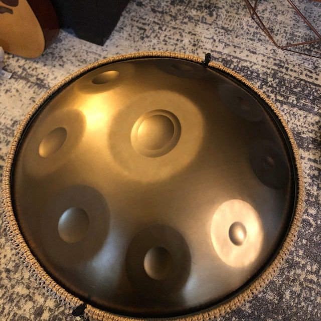 Customer photo review of AS TEMAN Handpan Pure Golden 9 Notes D Minor Scale Handpan drum with gift set