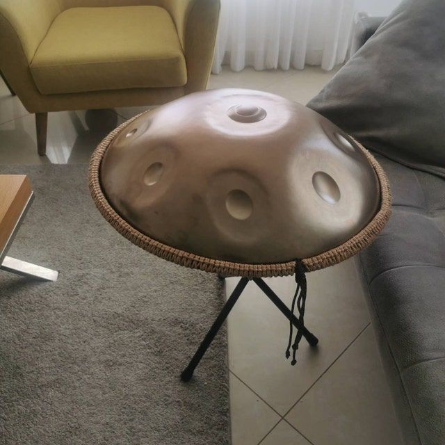 Customer photo review of AS TEMAN Handpan Pure Golden 9 Notes D Minor Scale Handpan drum with gift set