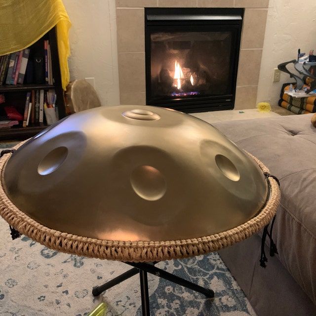 Customer photo review of AS TEMAN Handpan Pure Golden 9 Notes D Minor Scale Handpan drum with gift set