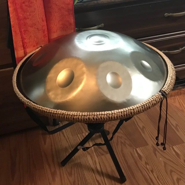 Customer photo review of AS TEMAN Handpan Pure Golden 9 Notes D Minor Scale Handpan drum with gift set