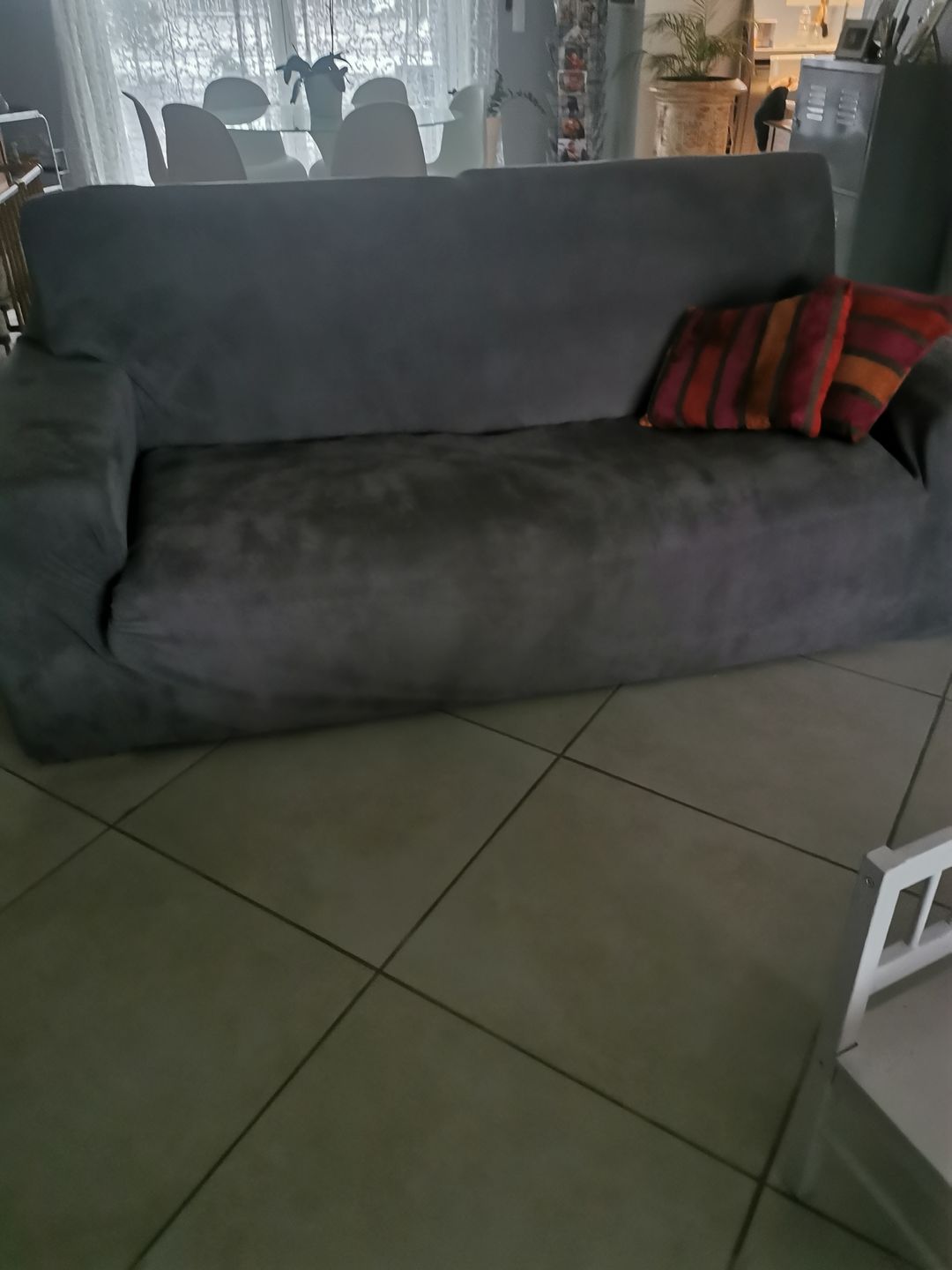 Customer photo review of Gris clair - Housses en velours Extensibles de Fauteuil et Canapé