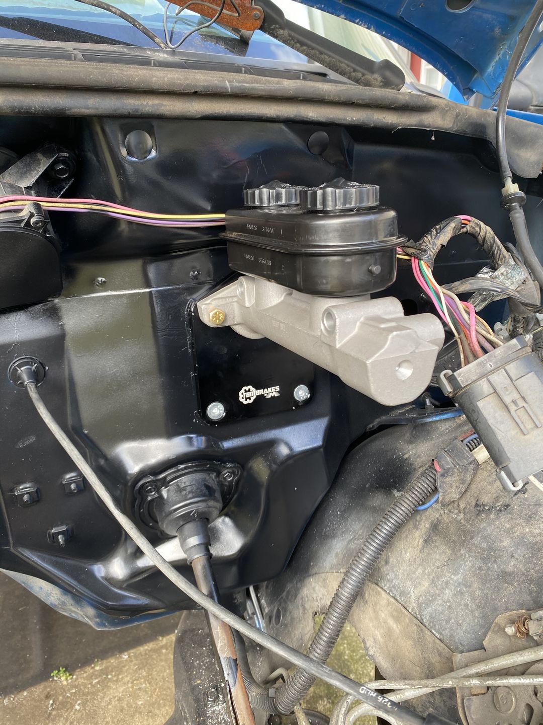 Customer photo review of Motion Raceworks 1994-04 S10 / Sonoma Blazer / Jimmy Billet Aluminum Master Cylinder Conversion Kit 20-10005-2