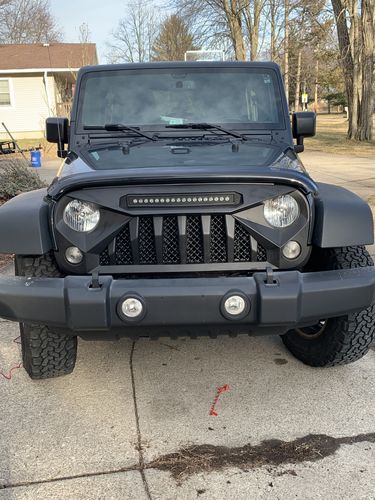 Customer photo review of Gladiator Grille w/ LED Off-Road Lights for 07-18 Jeep Wrangler JK