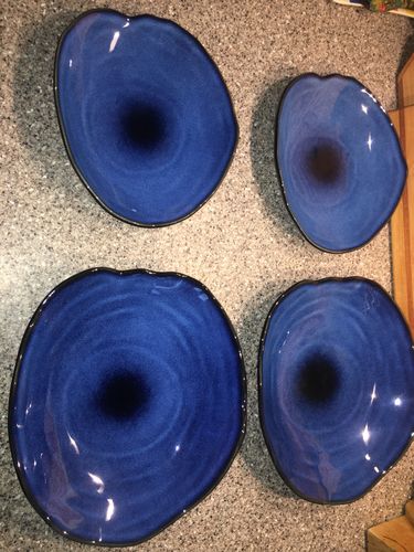 Customer photo review of Ocean Waves Deep Blue Plate