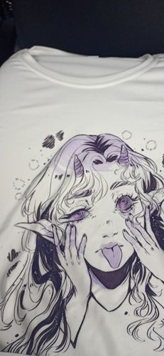 Customer photo review of T_SHIRT / Anime girl