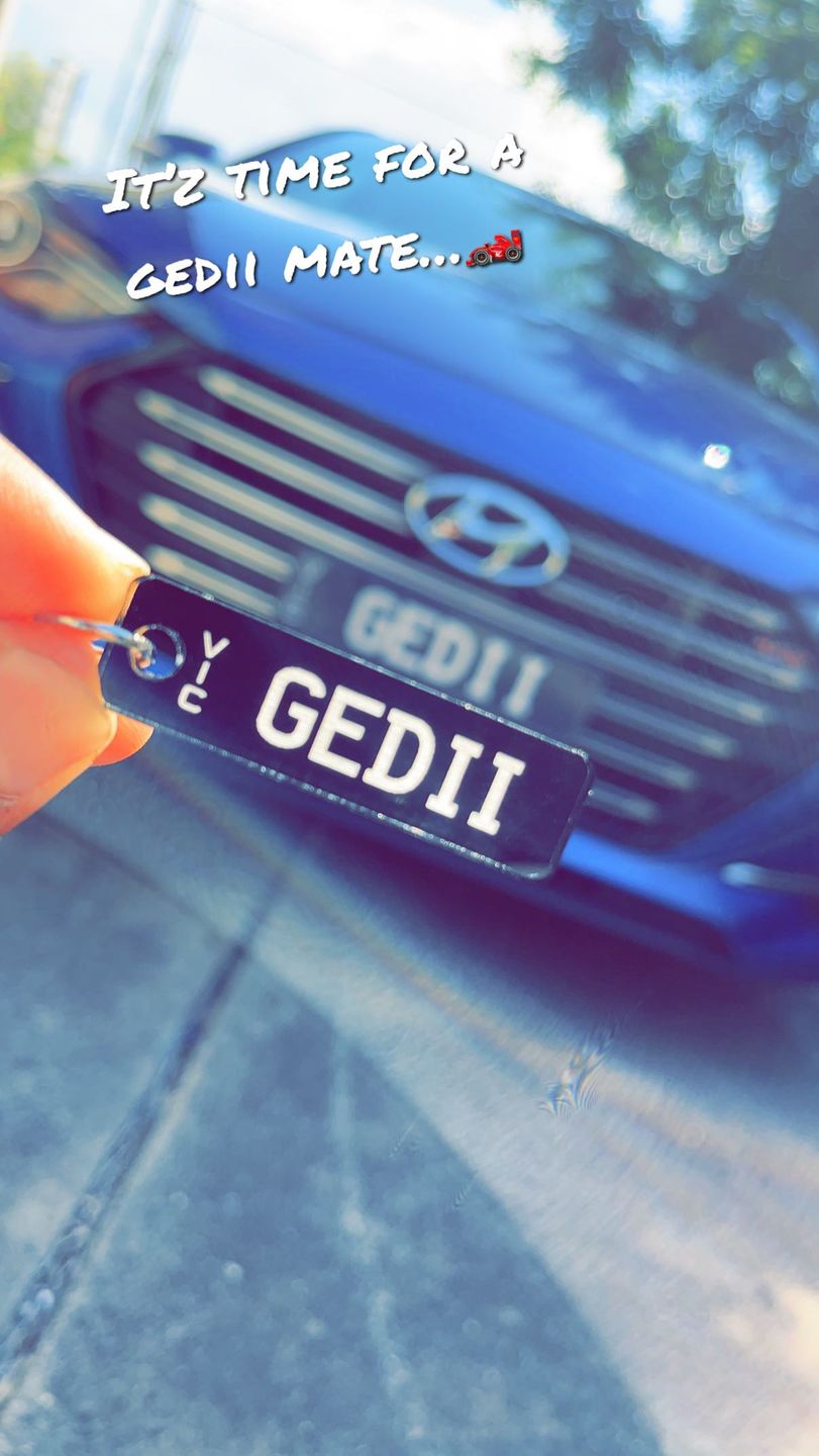 Customer photo review of VIC Deluxe Licence Plate Custom Keychain