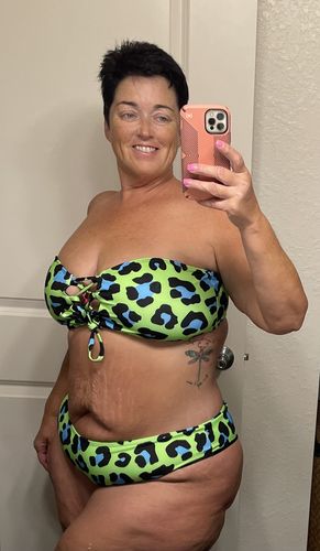 Customer photo review of Green Leopard Cheeky Bottom