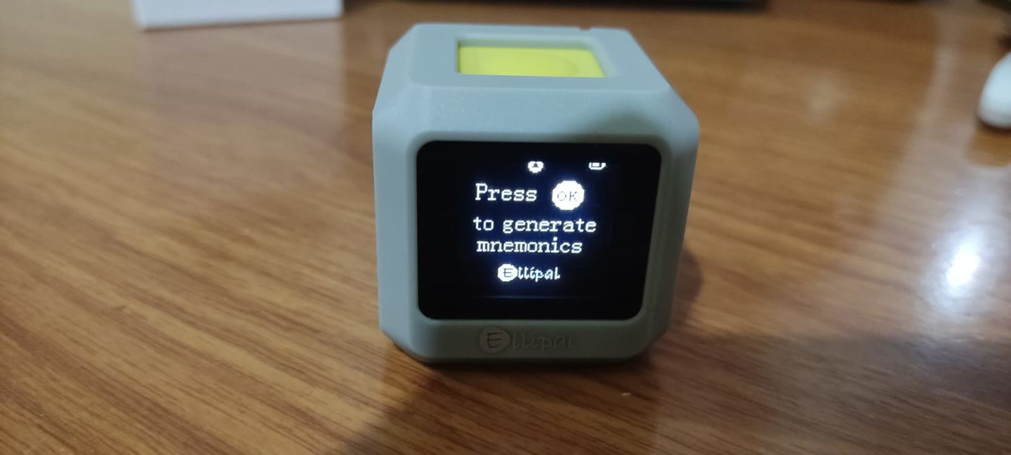Customer photo review of ELLIPAL Joy Seed Phrase Generator