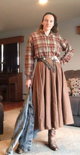 Customer photo review of Vintage 1950s Wool Maxi skirt 1641#