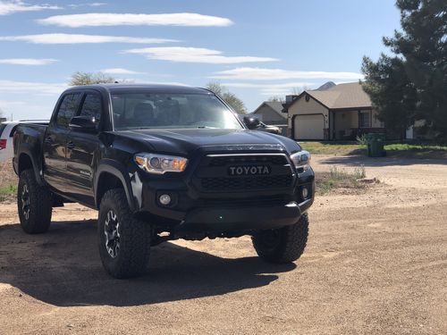 Customer photo review of Wheel Spacers 1 Inch 6x5.5" For Toyota Tacoma 4Runner Tundra Kia, Not Hubcentric