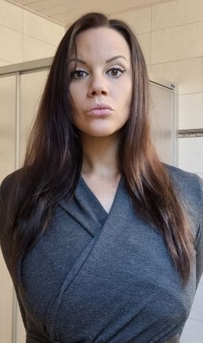 Customer photo review of Classic Tape In Hair Extensions Brown Color Straight & Body Wave