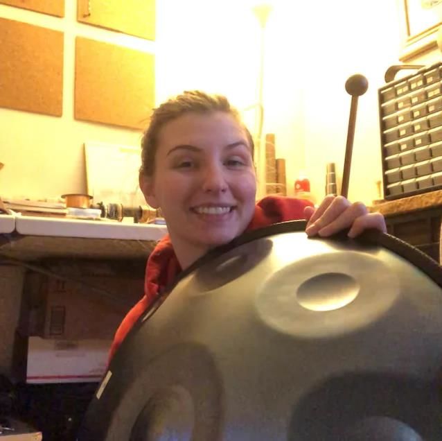 Customer photo review of AS TEMAN Handpan Ice Age 10 Notes D Minor Scale Blue handpan drum with gift set