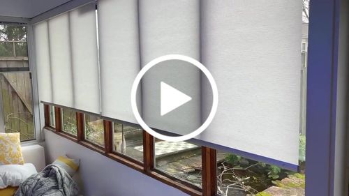 Customer video review of SmartWings Motorized Light Filtering Roller Shades 70% Blackout Safari