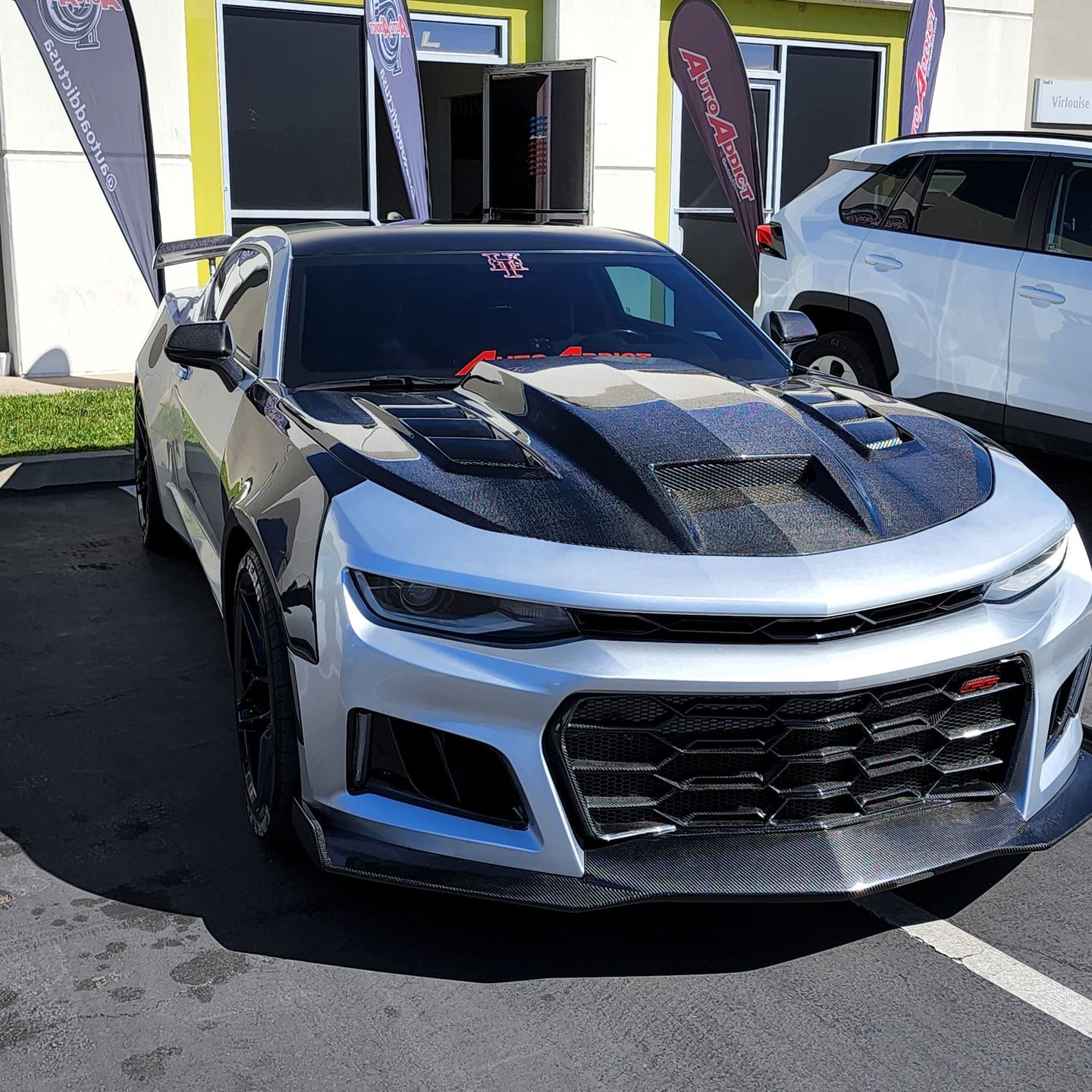 Customer photo review of [Set] Carbon Fiber Mirror Cover for Chevy Camaro 2016-2021